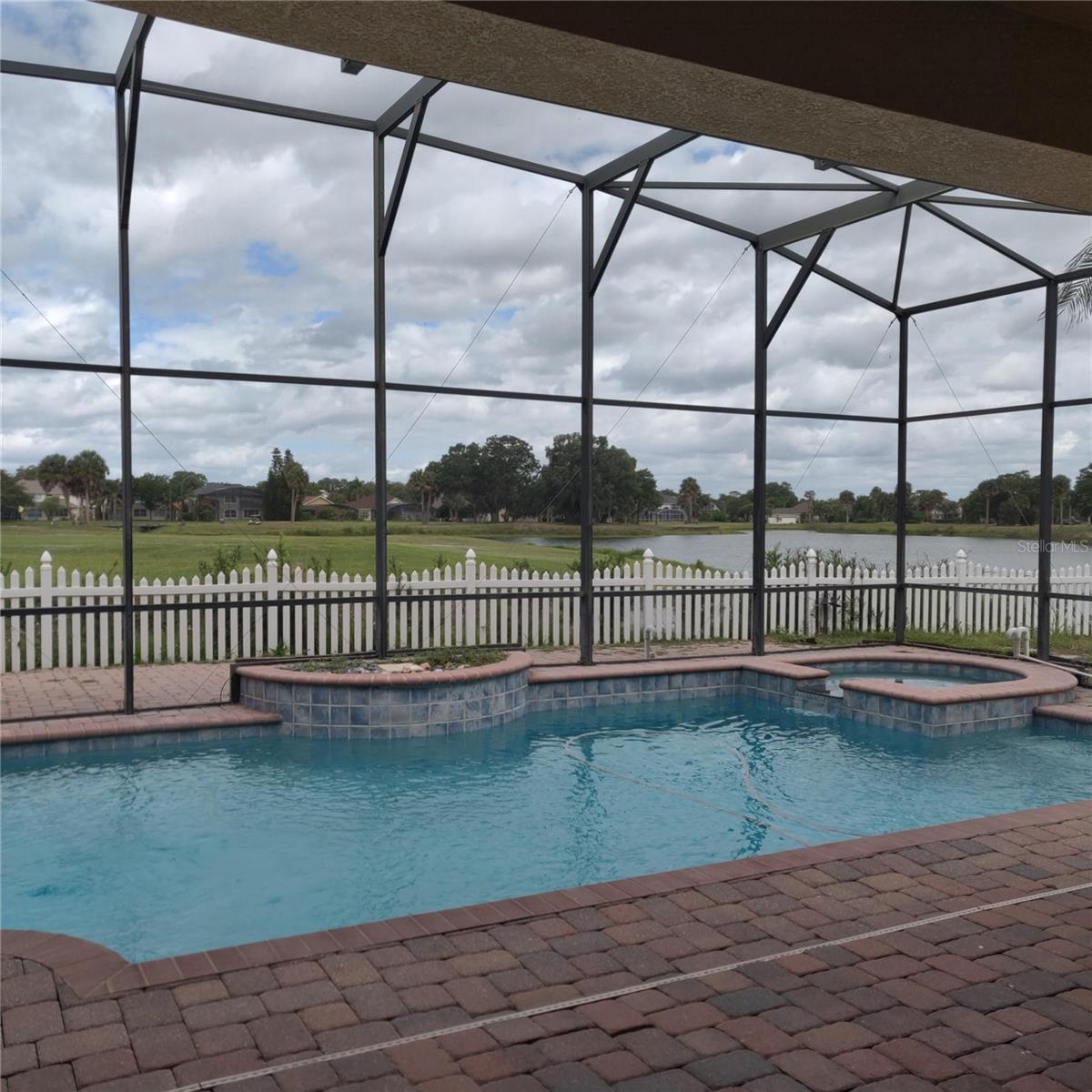 2120 BUNKER VIEW CT