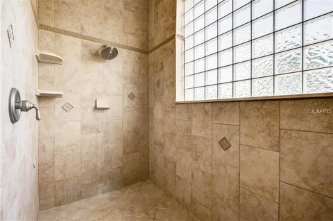 2120 BUNKER VIEW CT