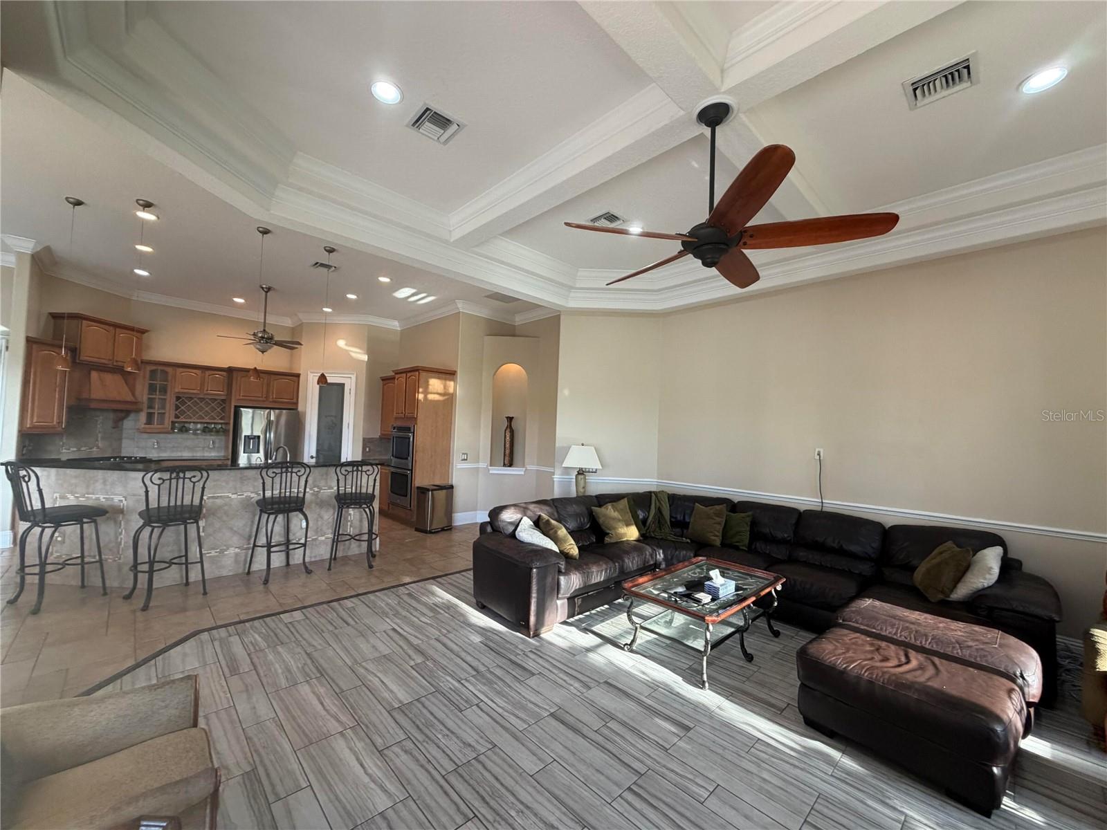 2120 BUNKER VIEW CT