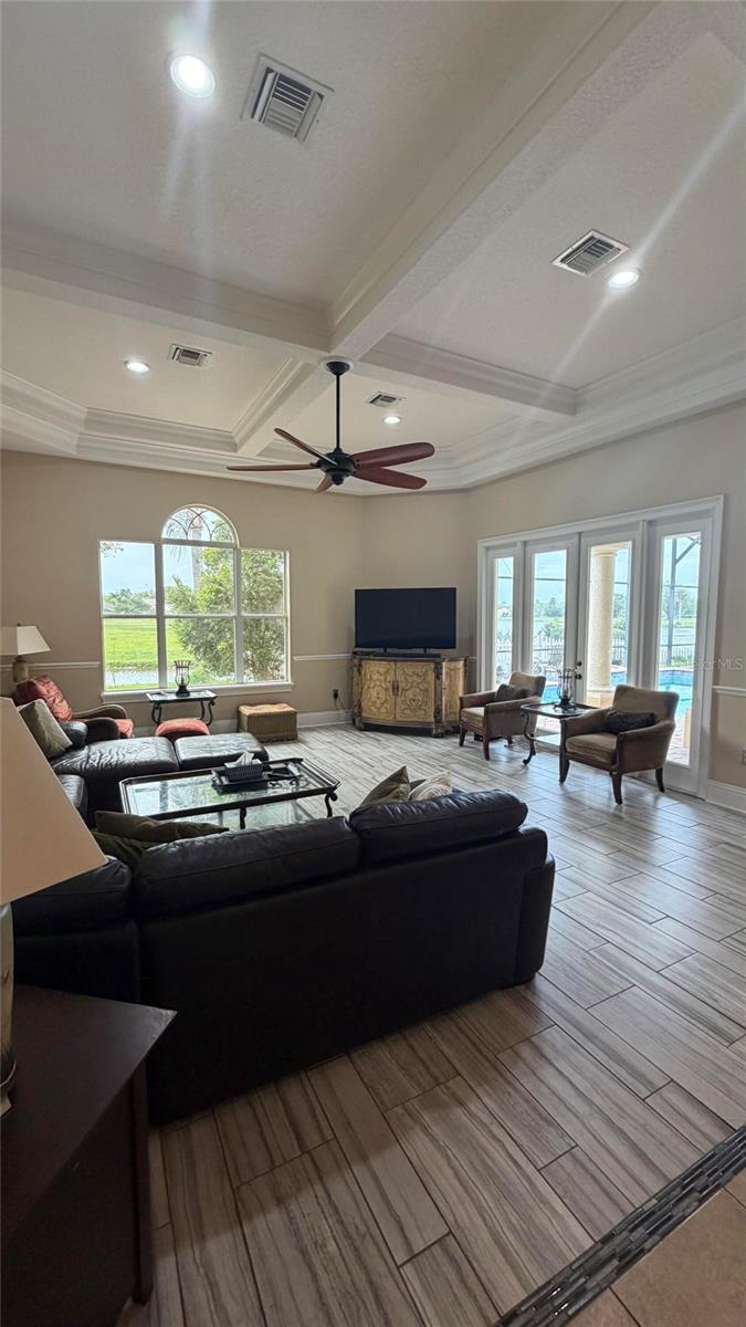 2120 BUNKER VIEW CT