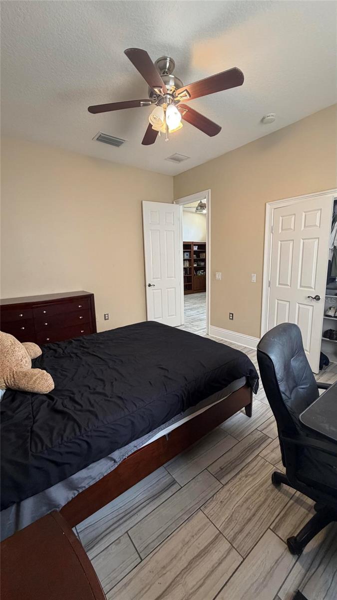 2120 BUNKER VIEW CT