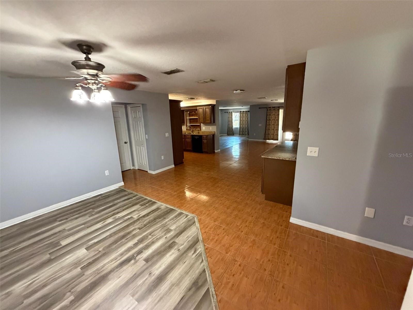 9816 E GRANADA CT