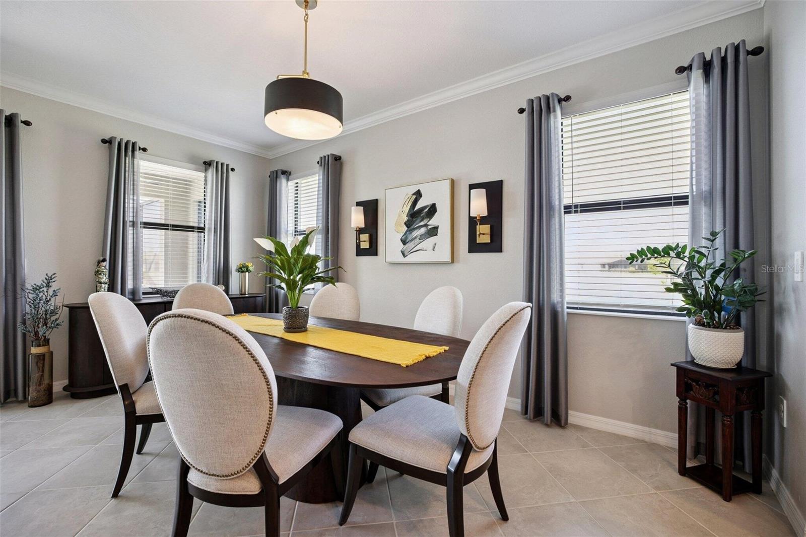 1885 CROSSVINE CT