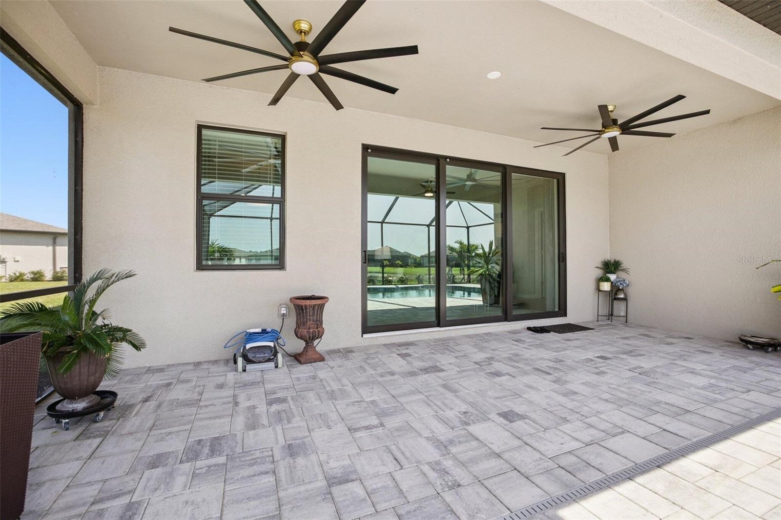 1885 CROSSVINE CT