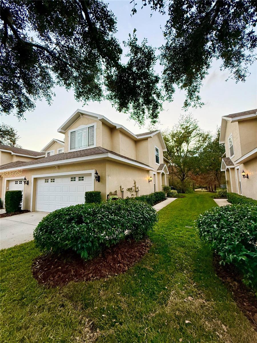 6517 SPRING OAK CT