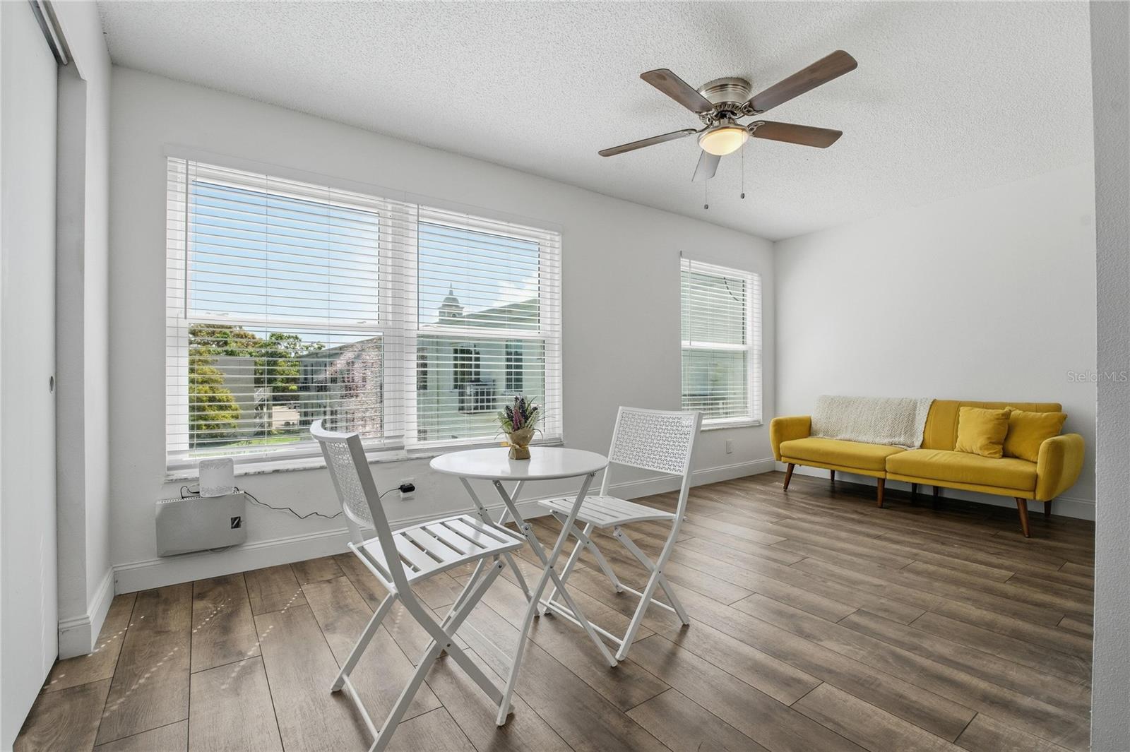 2257 WORLD PARKWAY BLVD W #61