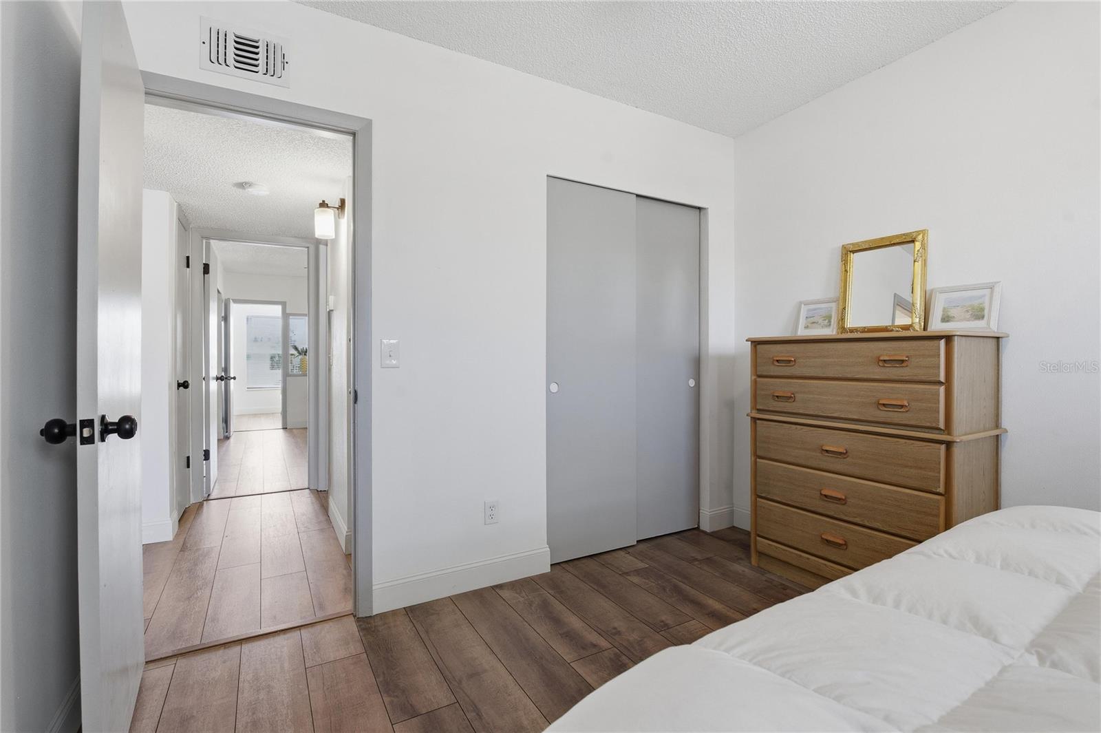 2257 WORLD PARKWAY BLVD W #61