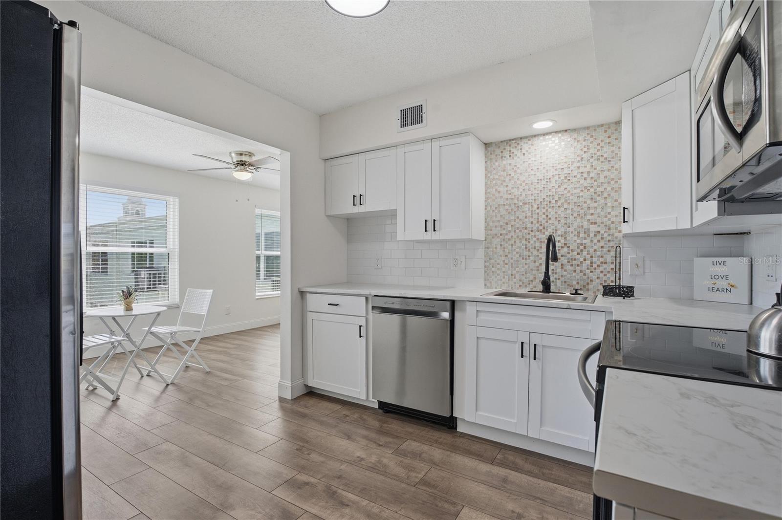 2257 WORLD PARKWAY BLVD W #61