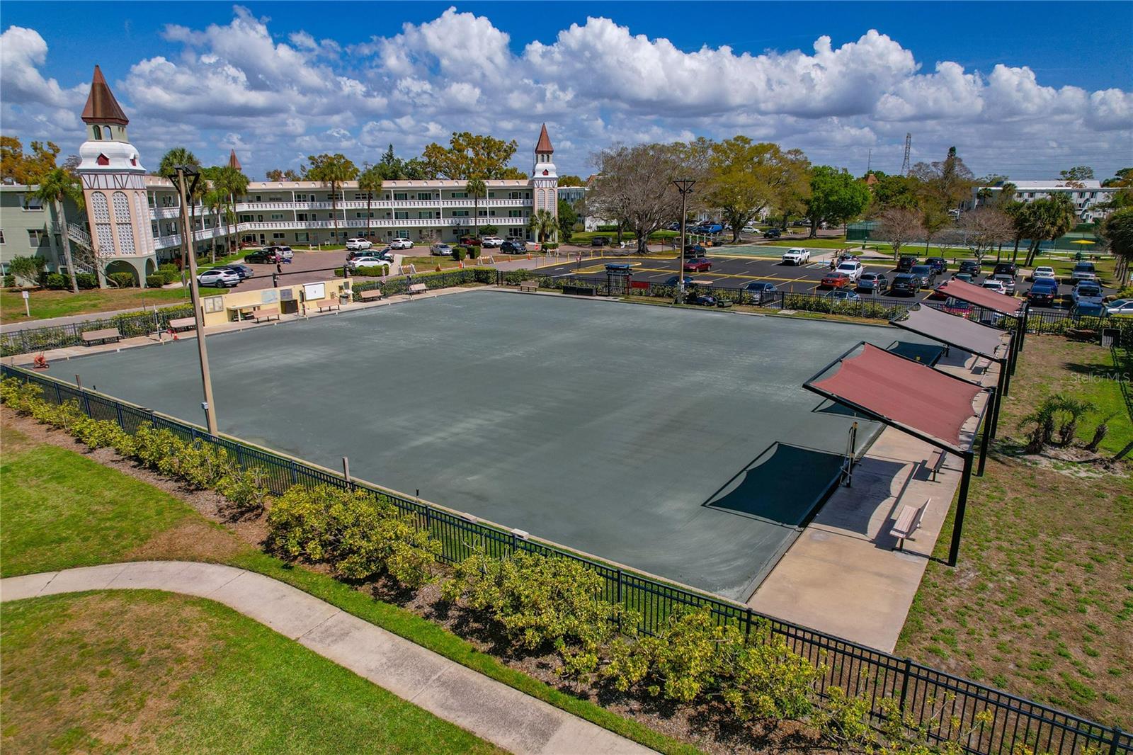 2257 WORLD PARKWAY BLVD W #61