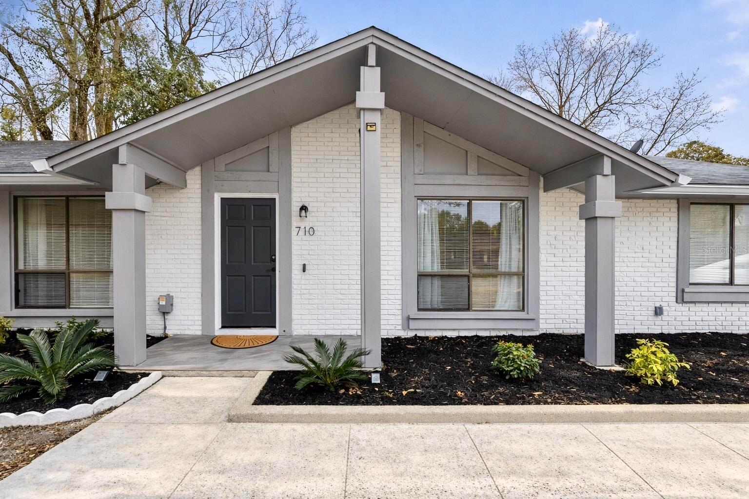 710 BRIARWOOD DR