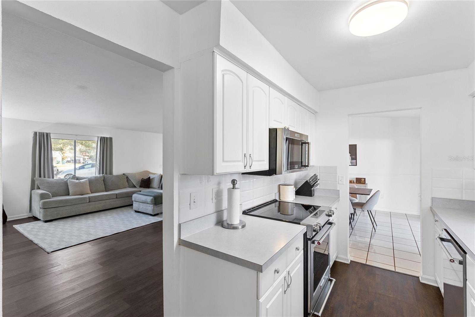 710 BRIARWOOD DR