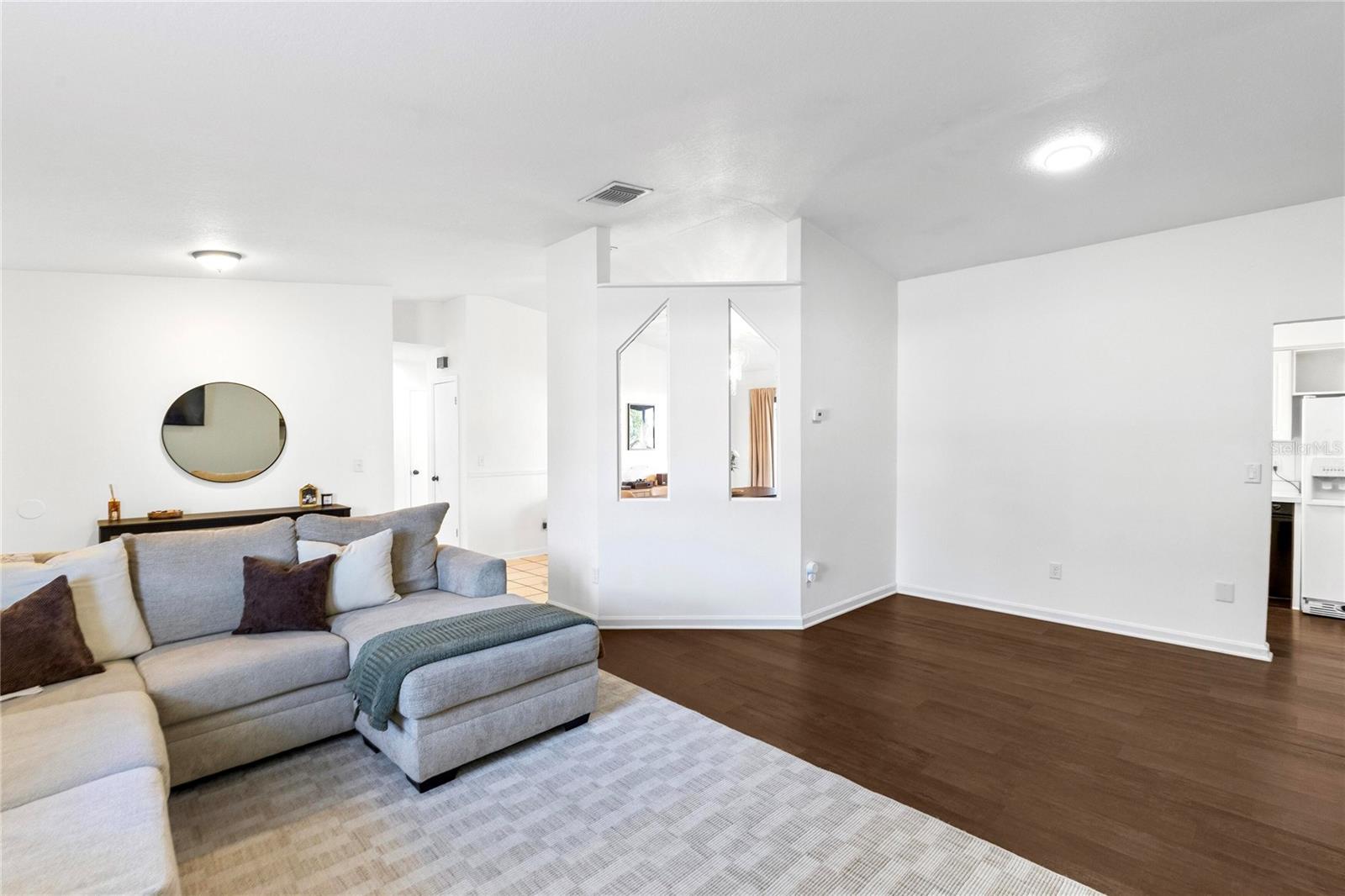 710 BRIARWOOD DR
