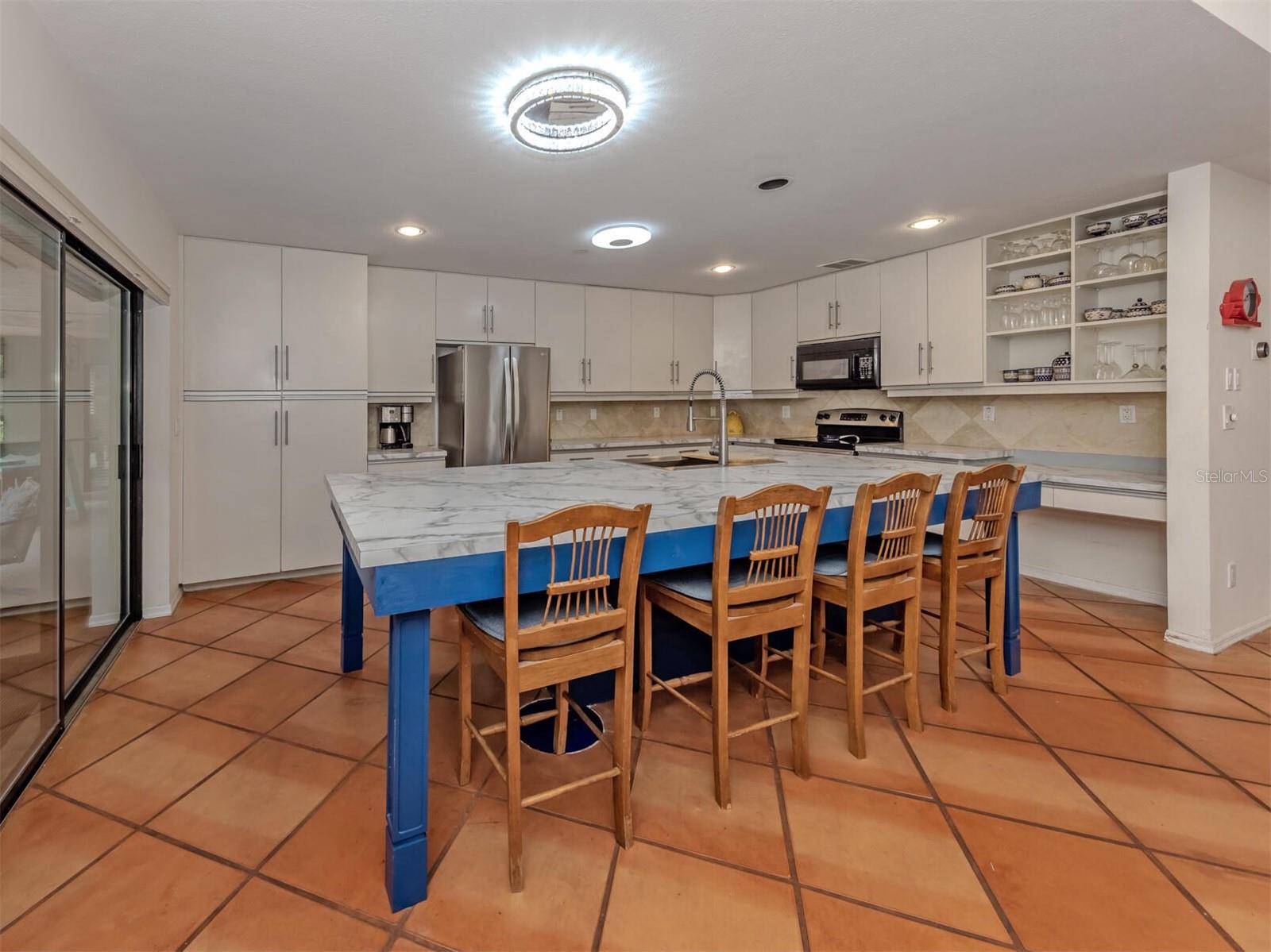 2602 FIRETREE LN