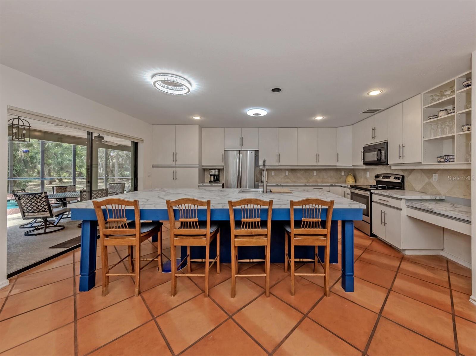 2602 FIRETREE LN