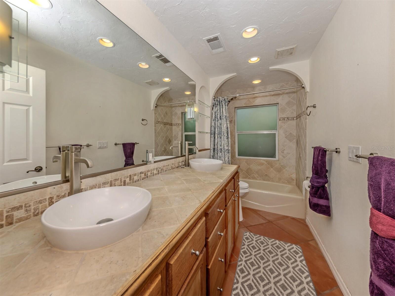 2602 FIRETREE LN