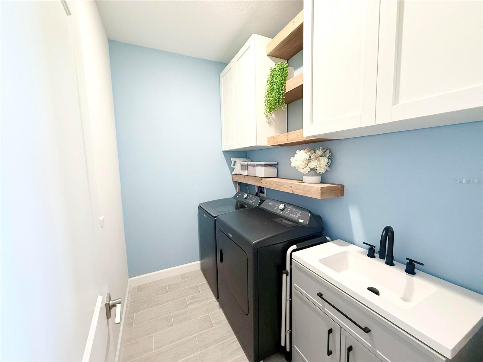 61 BEAUFORD LN