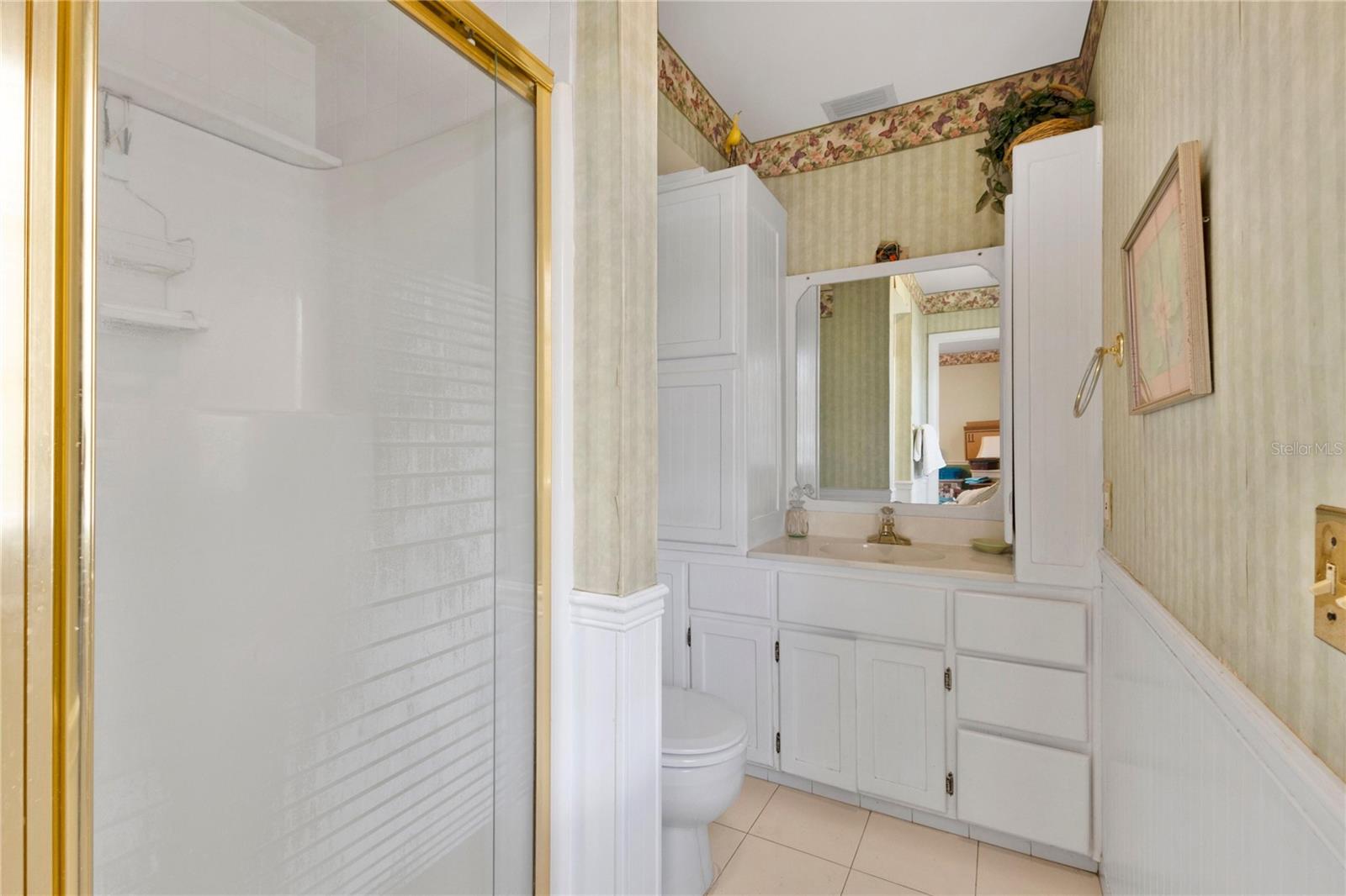 112 SANDBURG LN