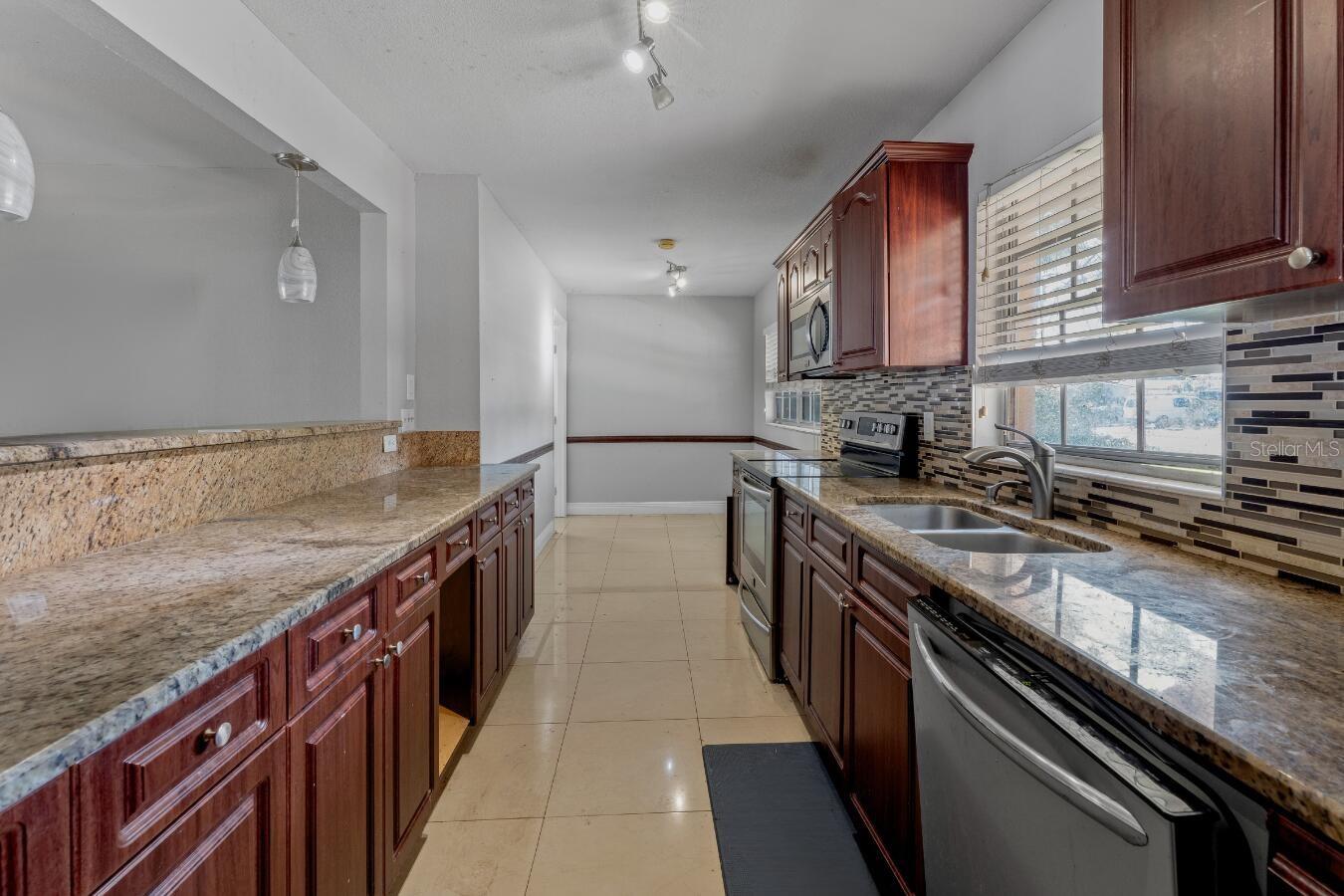 6023 ELDORADO DR