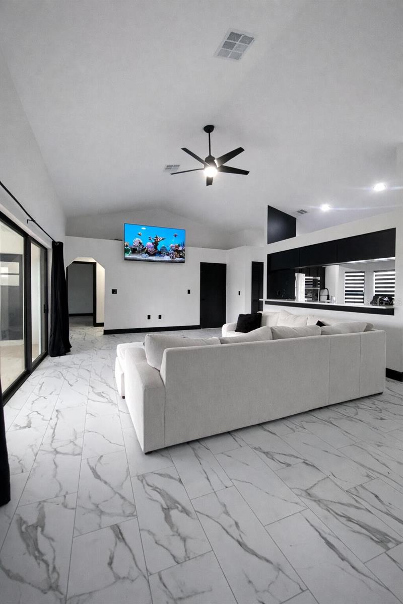 2398 SWEETWATER BLVD