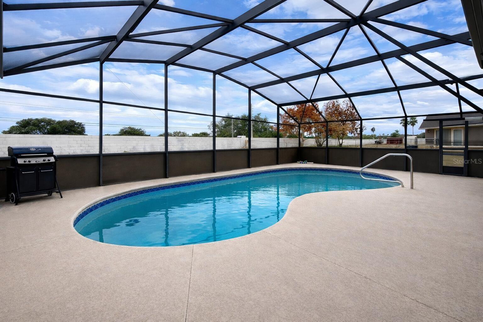 2398 SWEETWATER BLVD