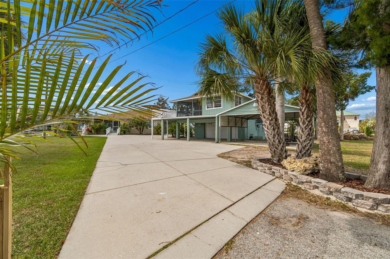 14539 COFFEY LN