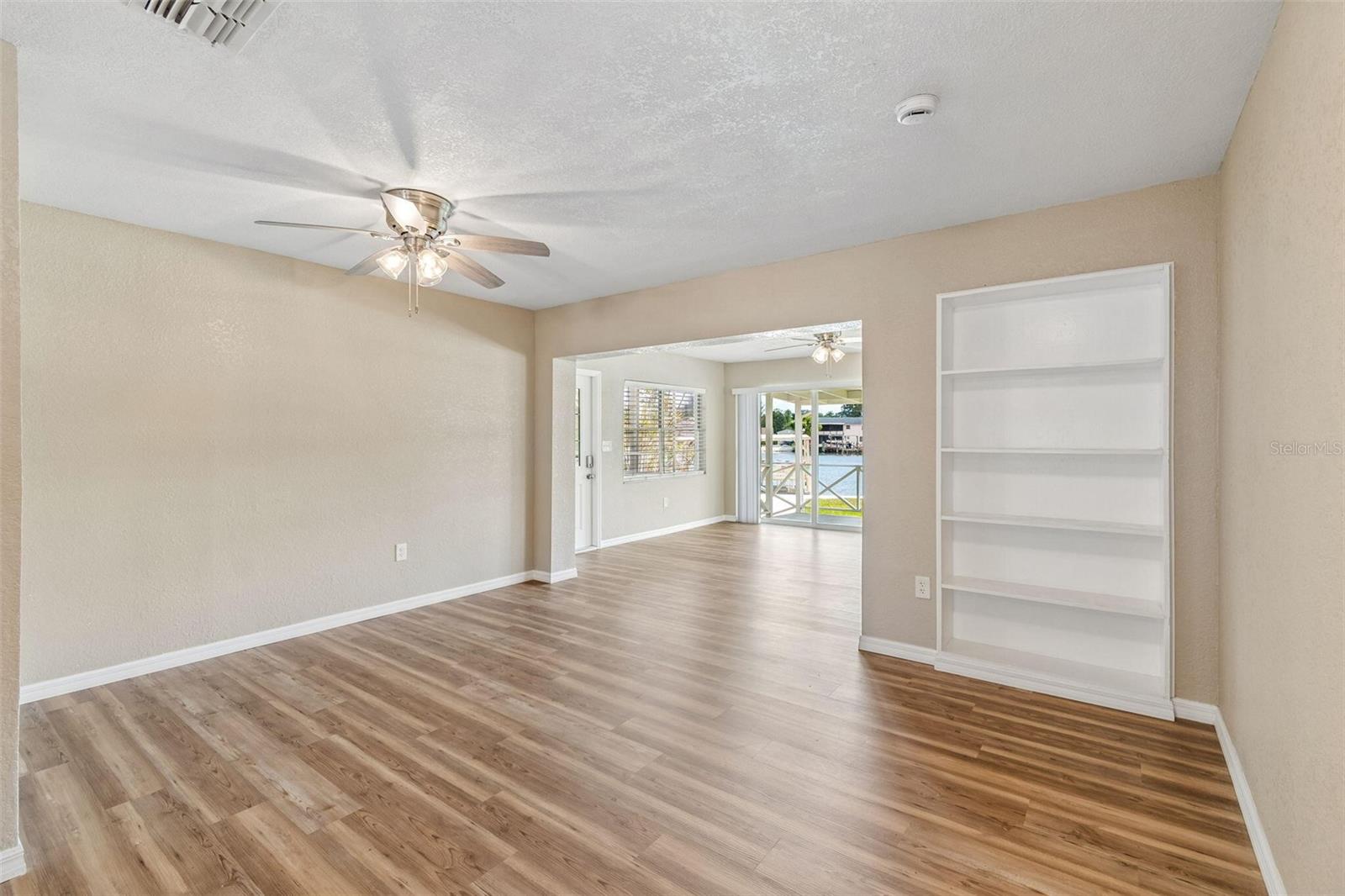 14539 COFFEY LN