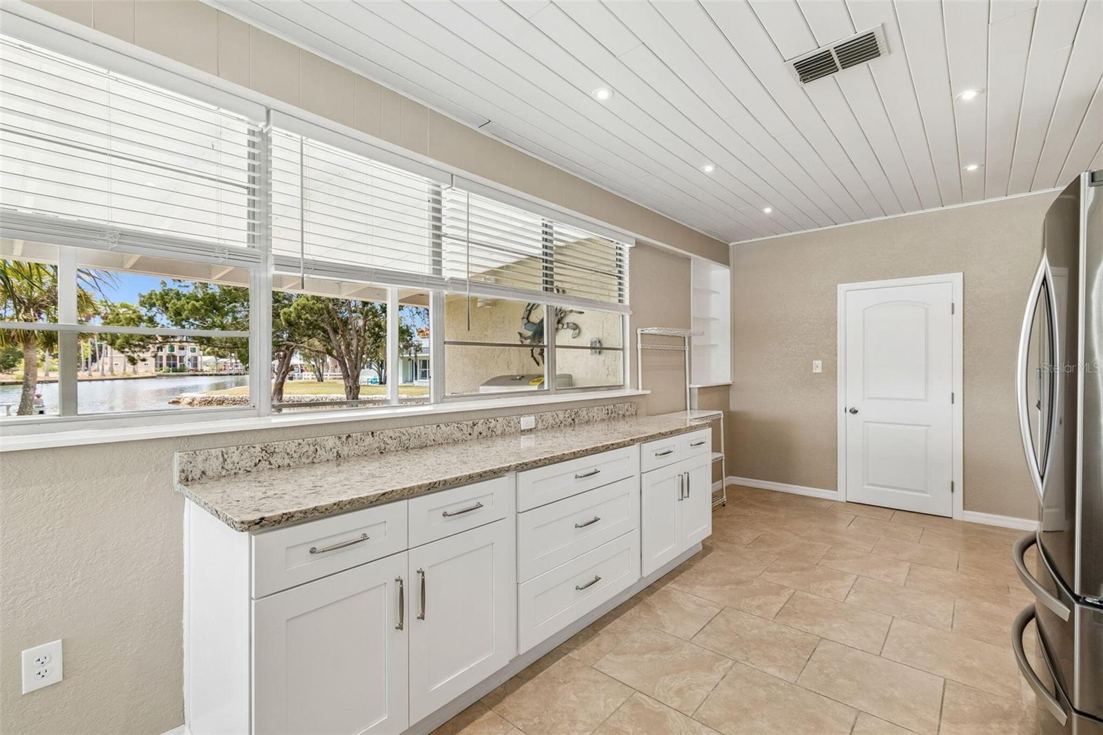 14539 COFFEY LN