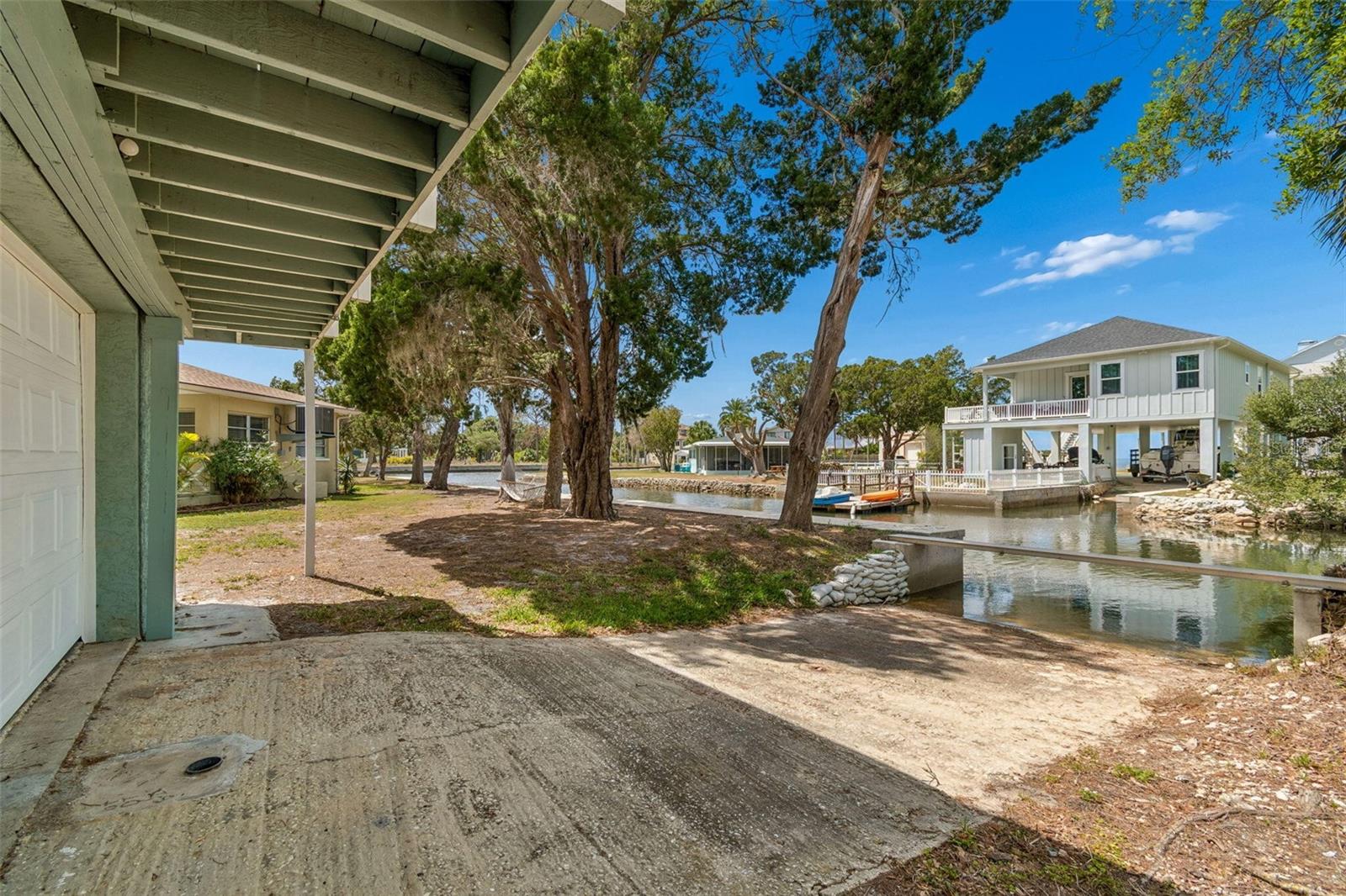 14539 COFFEY LN