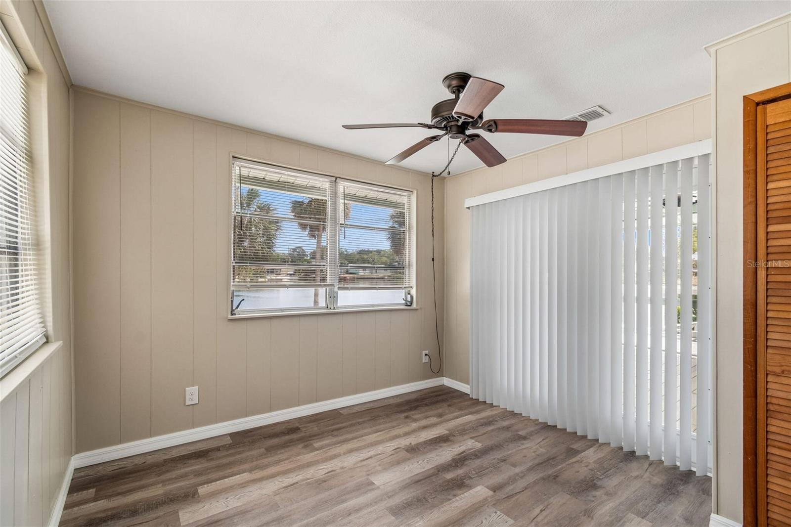 14539 COFFEY LN