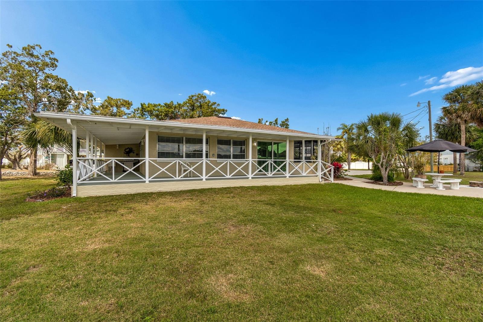 14539 COFFEY LN