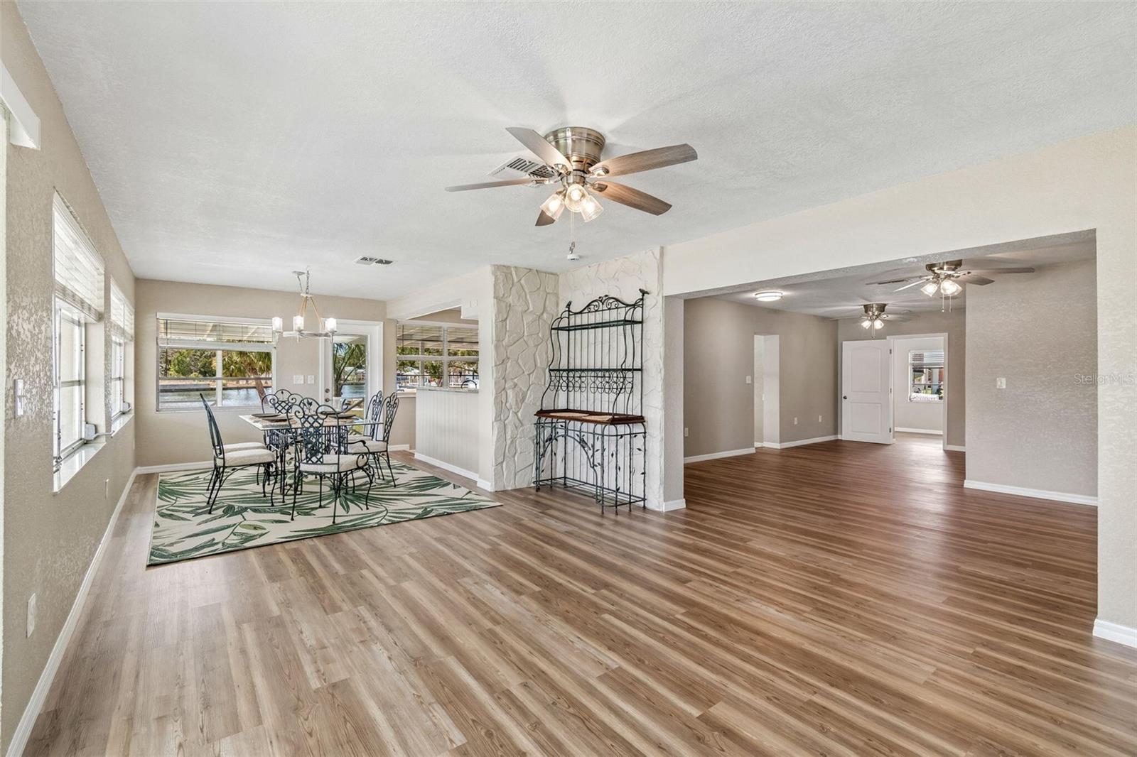 14539 COFFEY LN