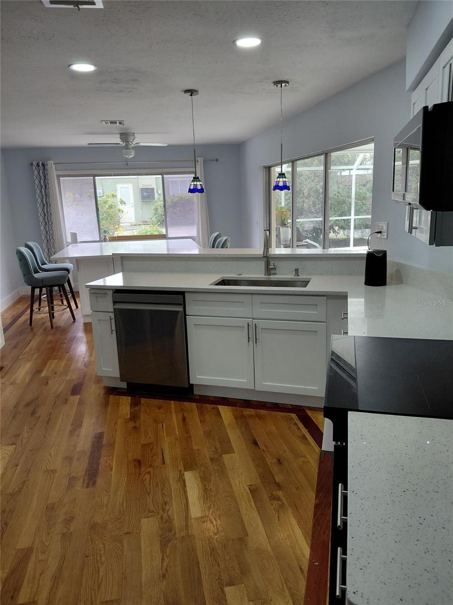 43 WINDSOR DR