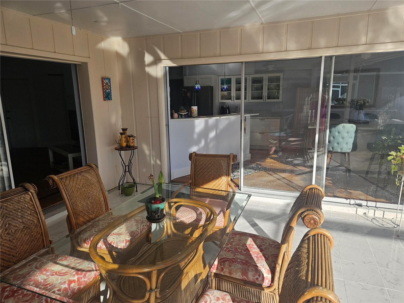 43 WINDSOR DR