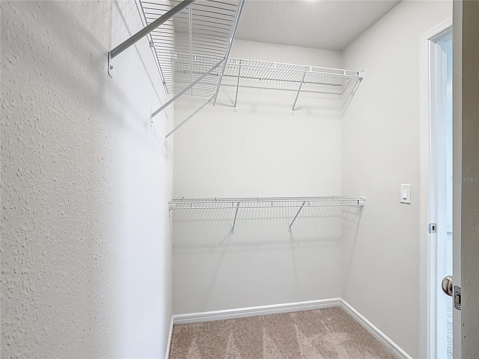 1823 SUMMER SERENITY DR