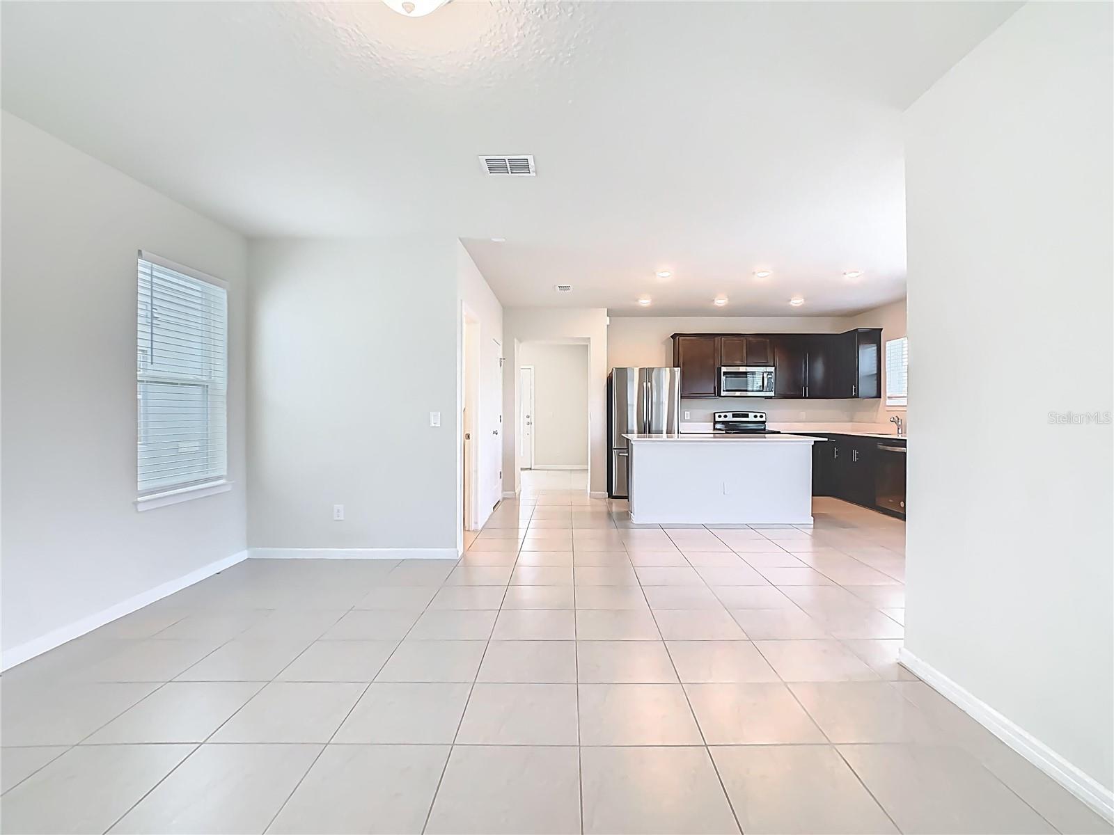 1823 SUMMER SERENITY DR