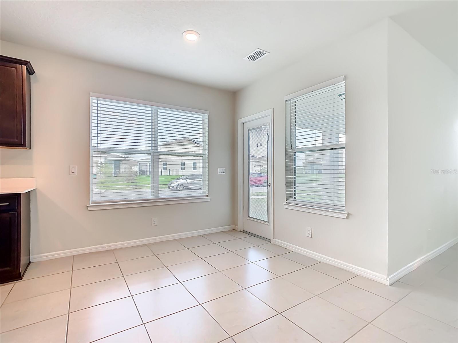 1823 SUMMER SERENITY DR