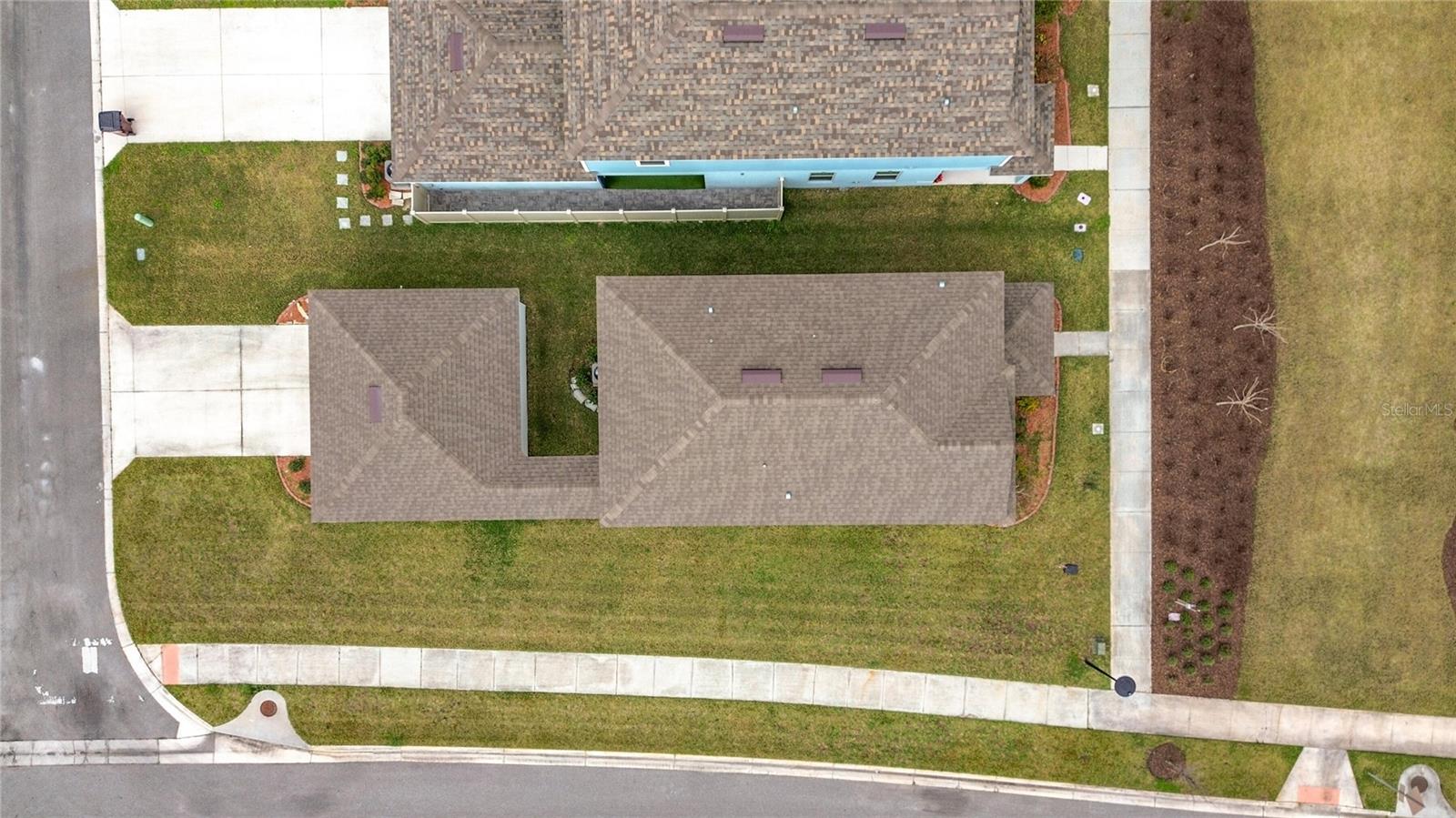 1823 SUMMER SERENITY DR