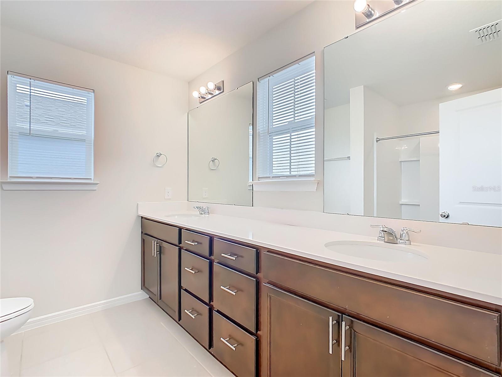 1823 SUMMER SERENITY DR