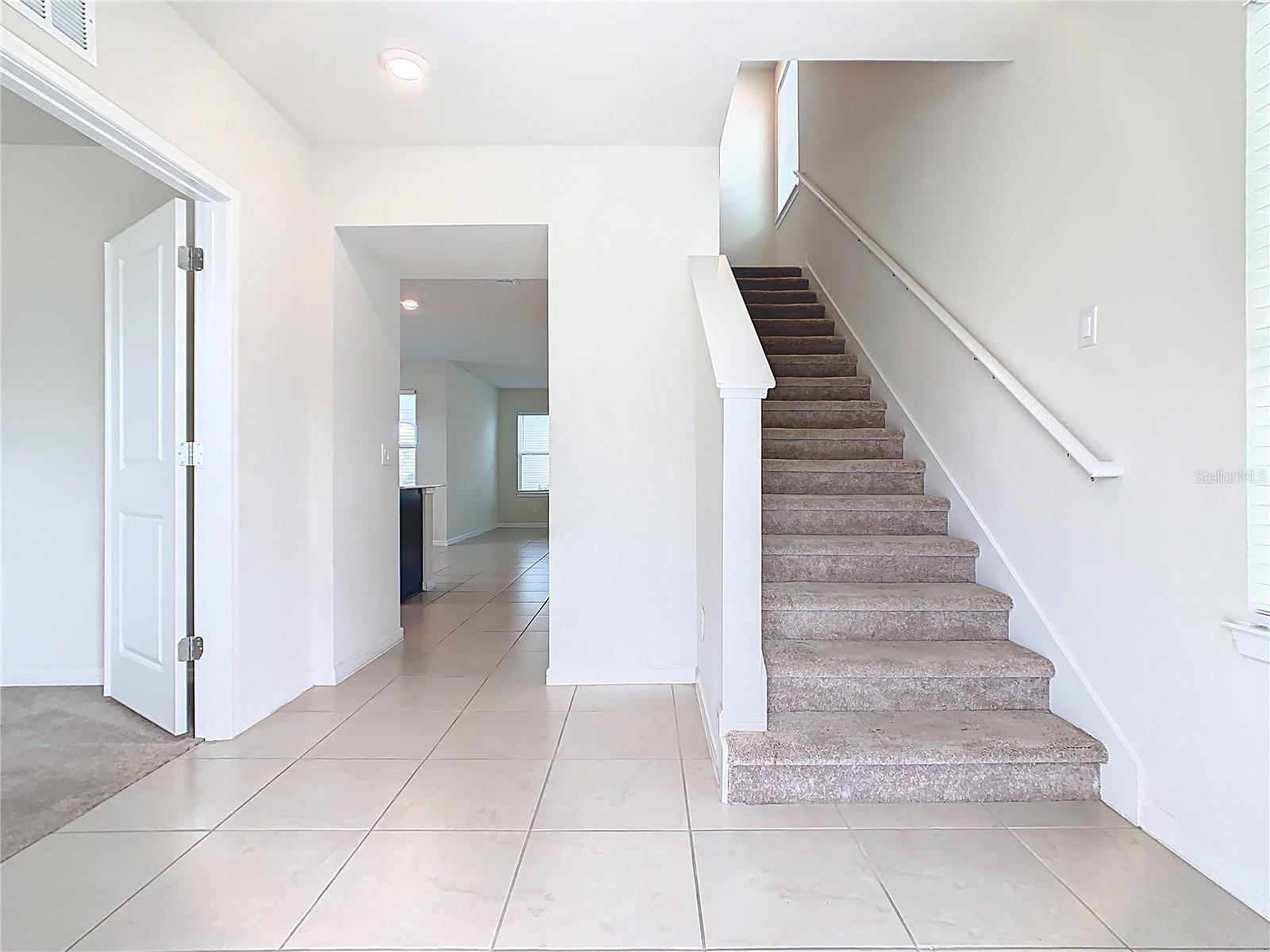 1823 SUMMER SERENITY DR