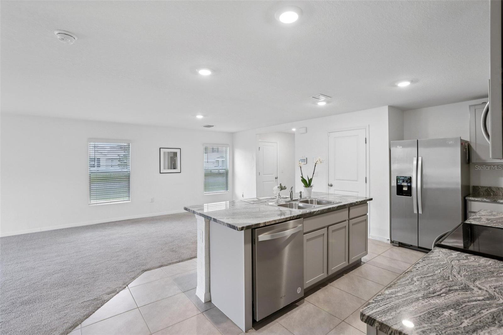7530 BROAD POINTE DR