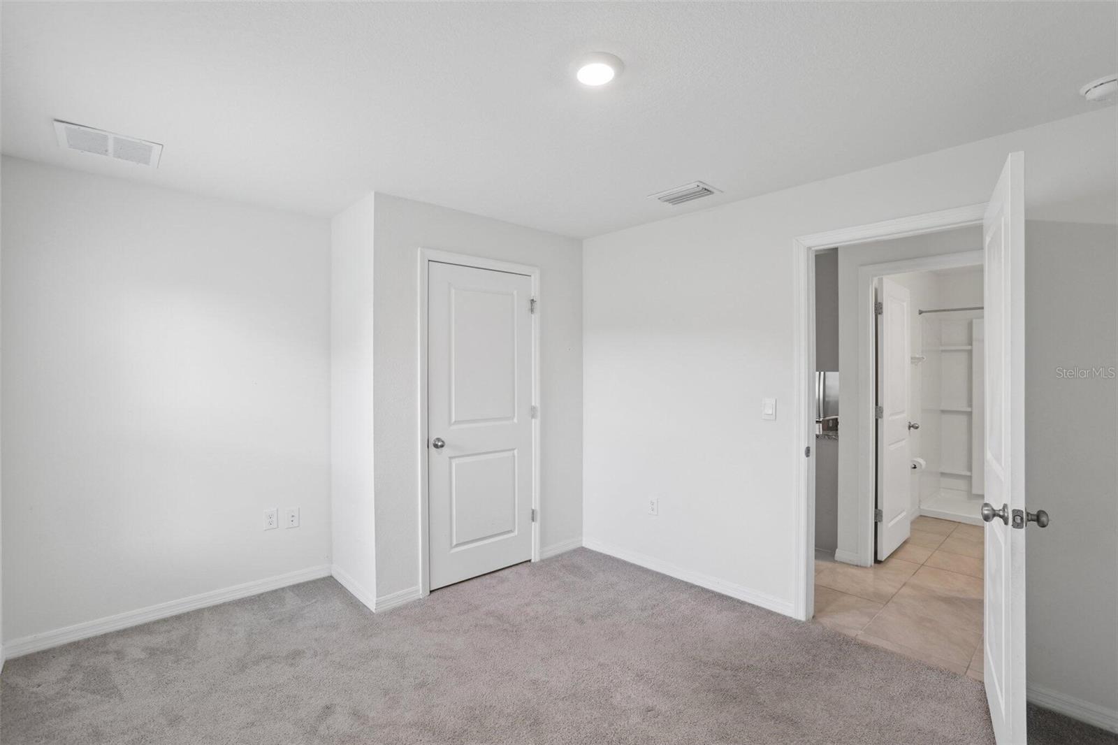 7530 BROAD POINTE DR