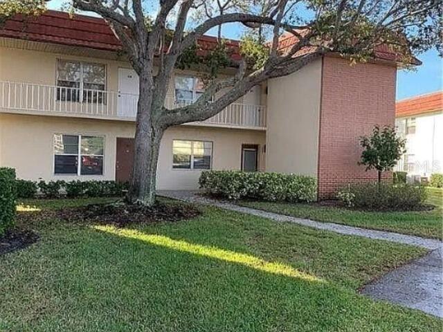 94 SPRING LAKE DR #203
