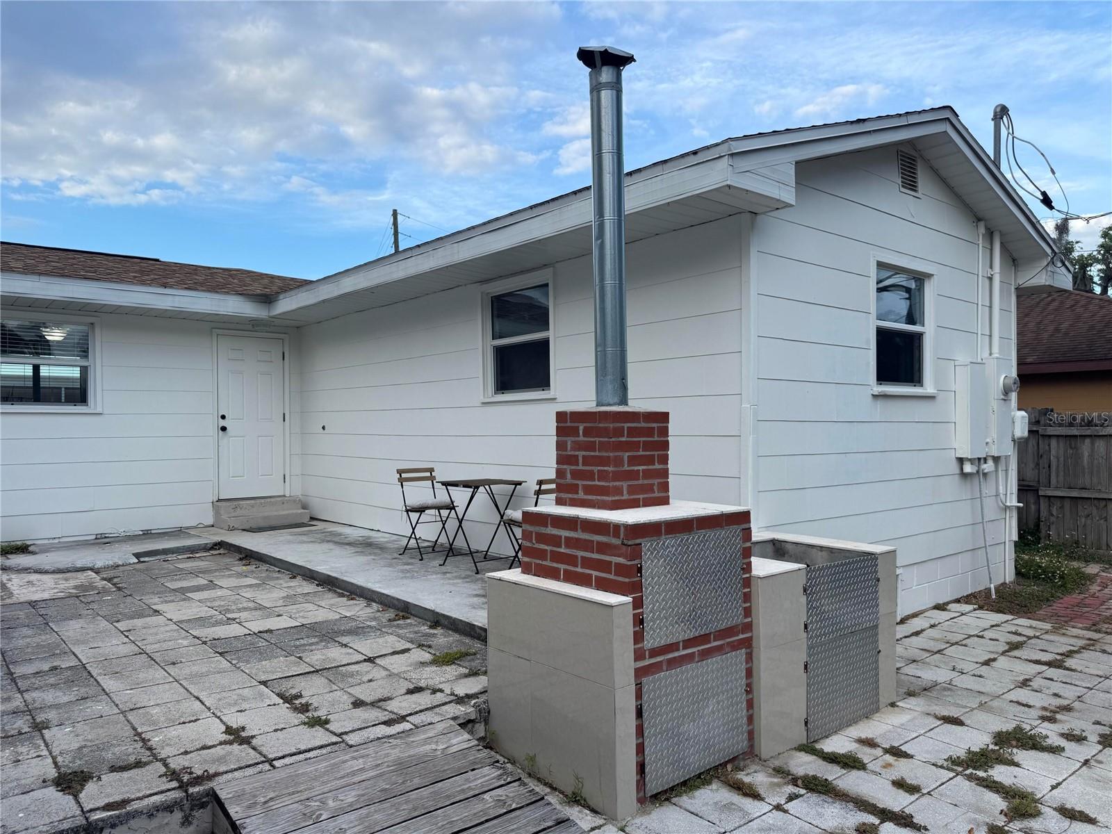 135 CARROLL ST