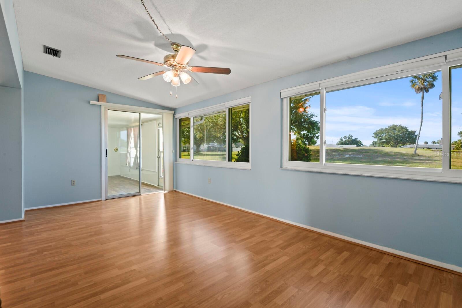 606 LA JOLLA AVE