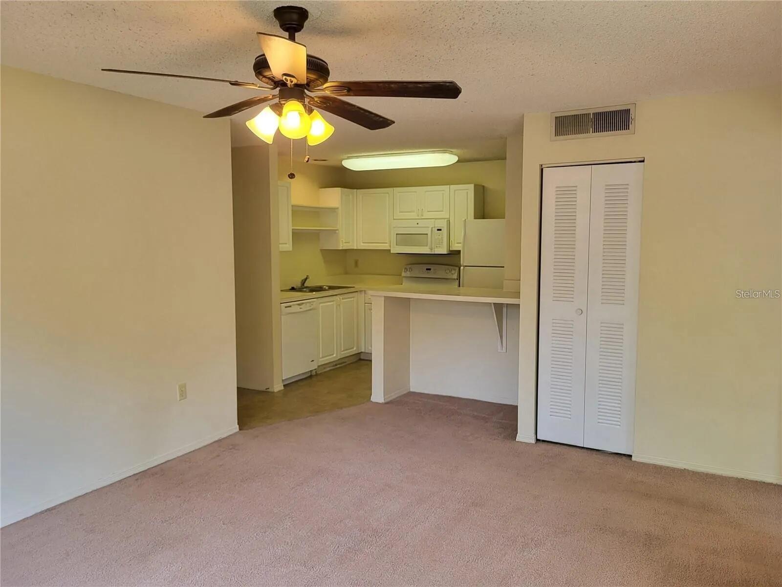 4107 CHATHAM OAK CT #313