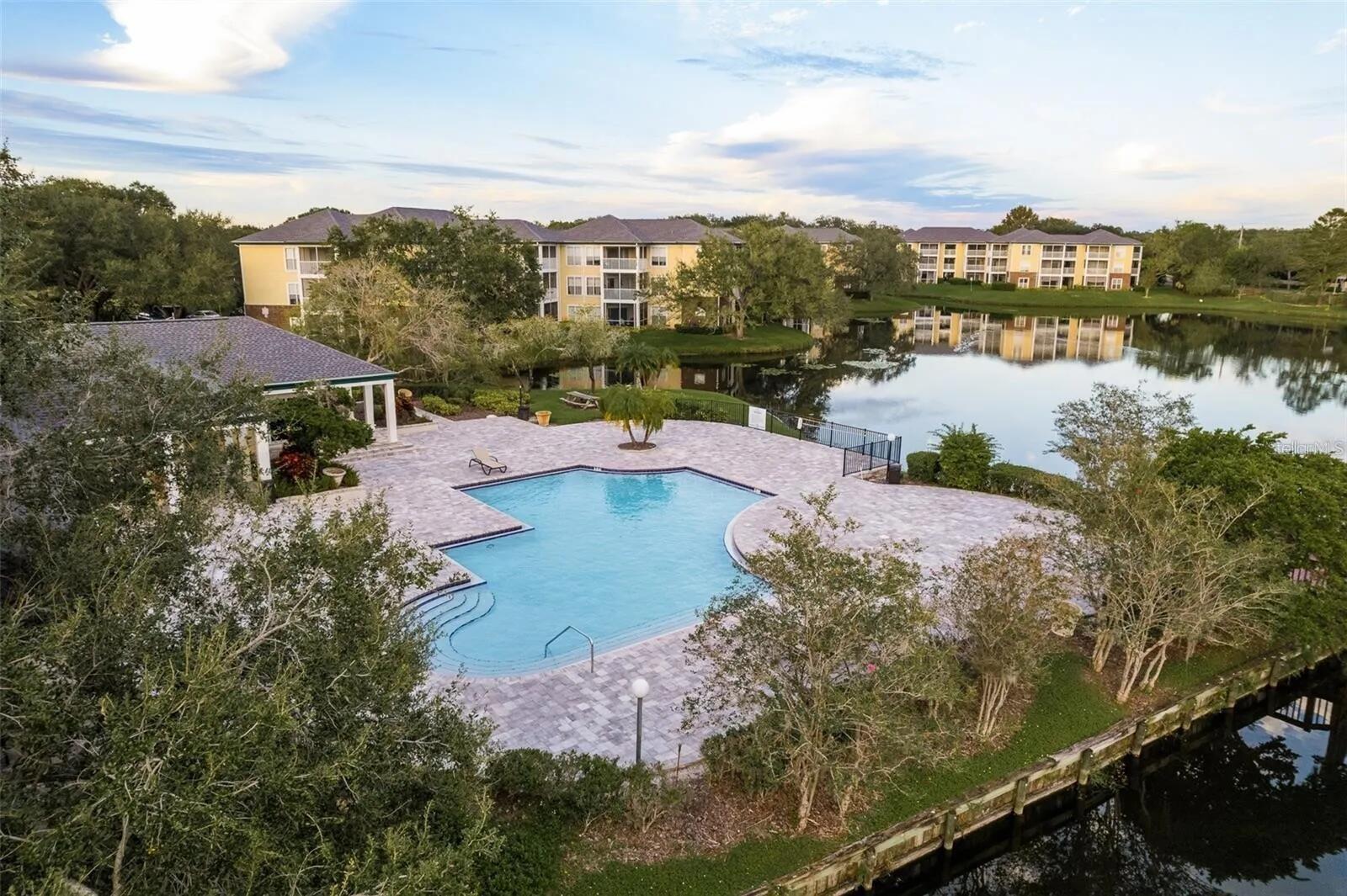 4107 CHATHAM OAK CT #313