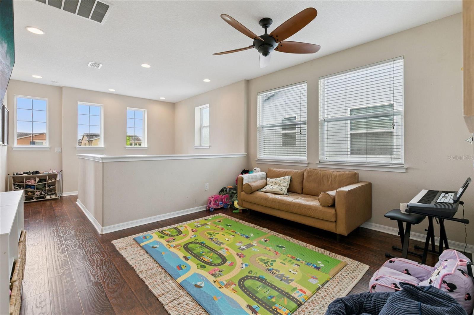 17059 HARBOR OAK PKWY