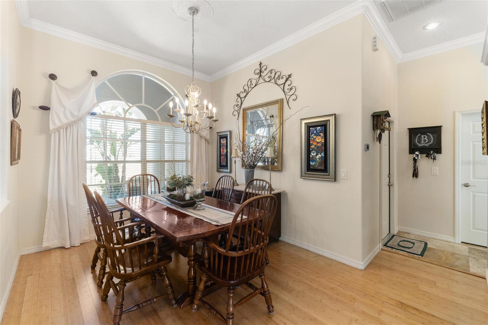 1819 LATELIA CT