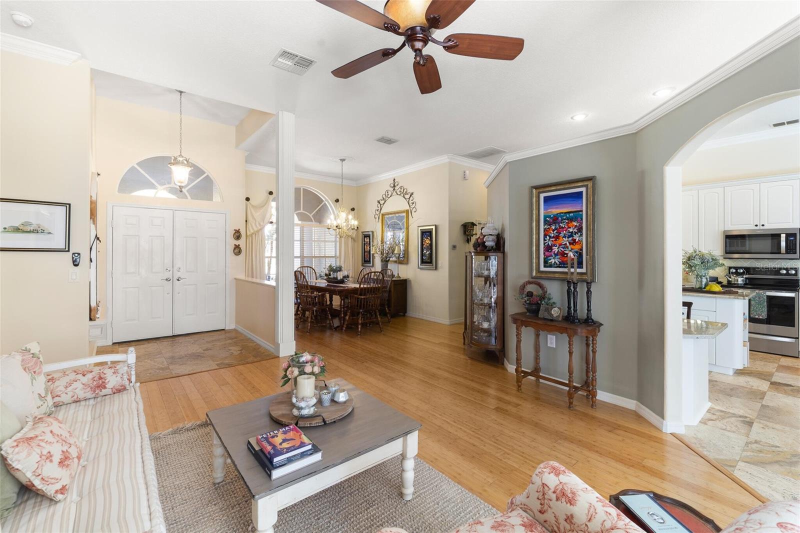 1819 LATELIA CT