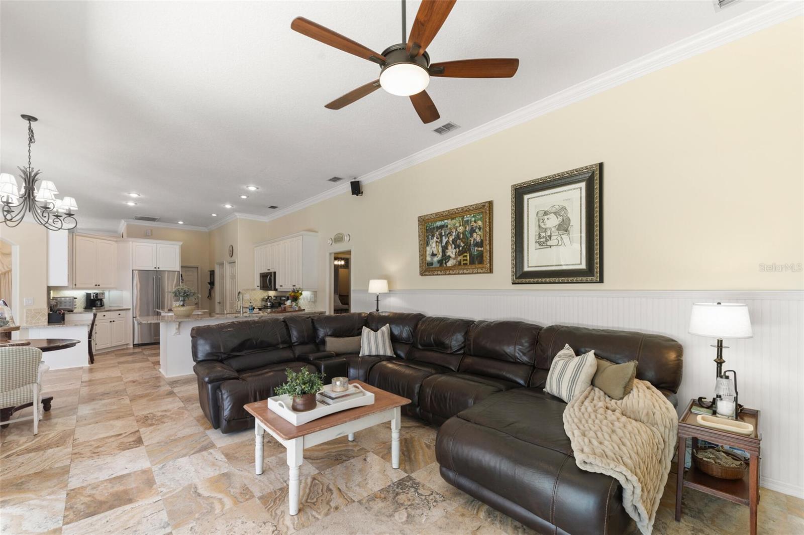 1819 LATELIA CT